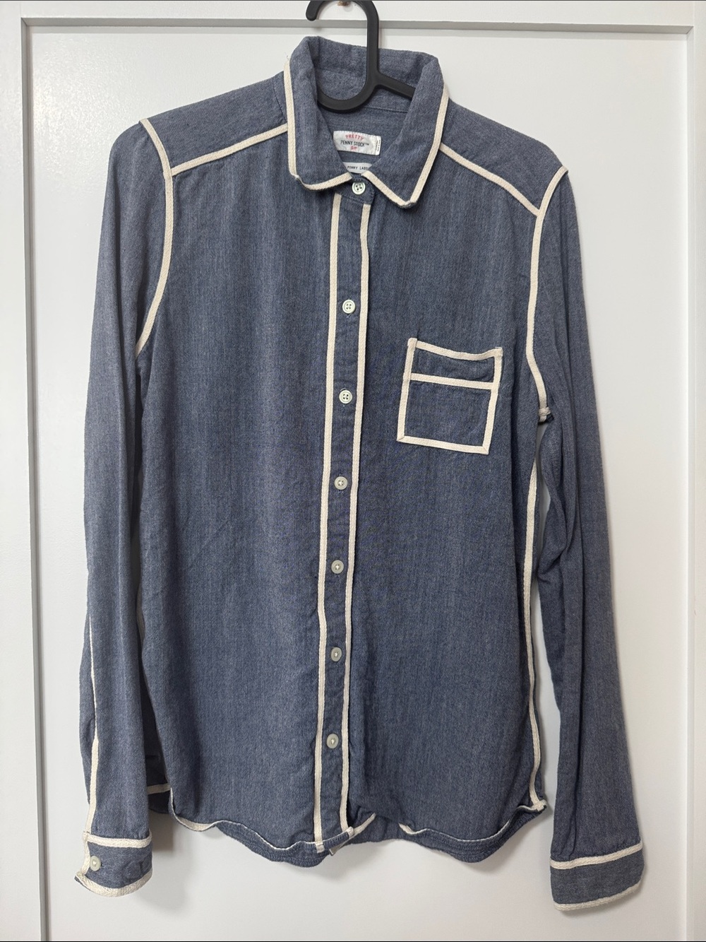 Women’ s Contrast-Trim Denim-Look Button Down Shirt - Blue